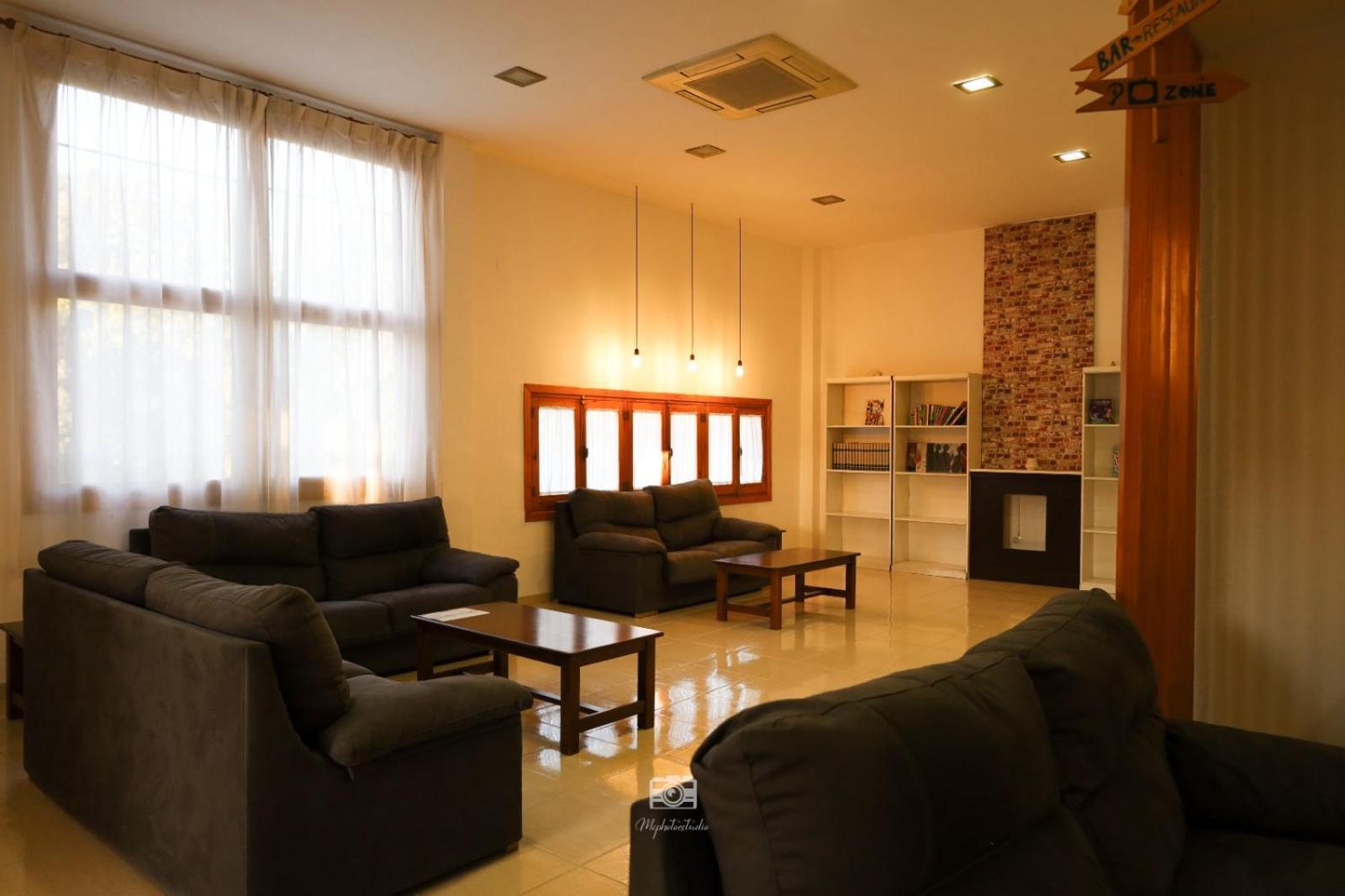Hospedium Dlj Hostal Ben Nassar Arjona Bagian luar foto