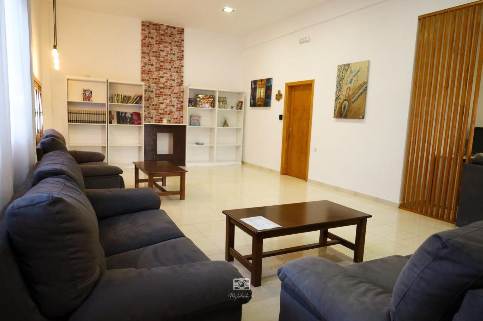 Hospedium Dlj Hostal Ben Nassar Arjona Bagian luar foto
