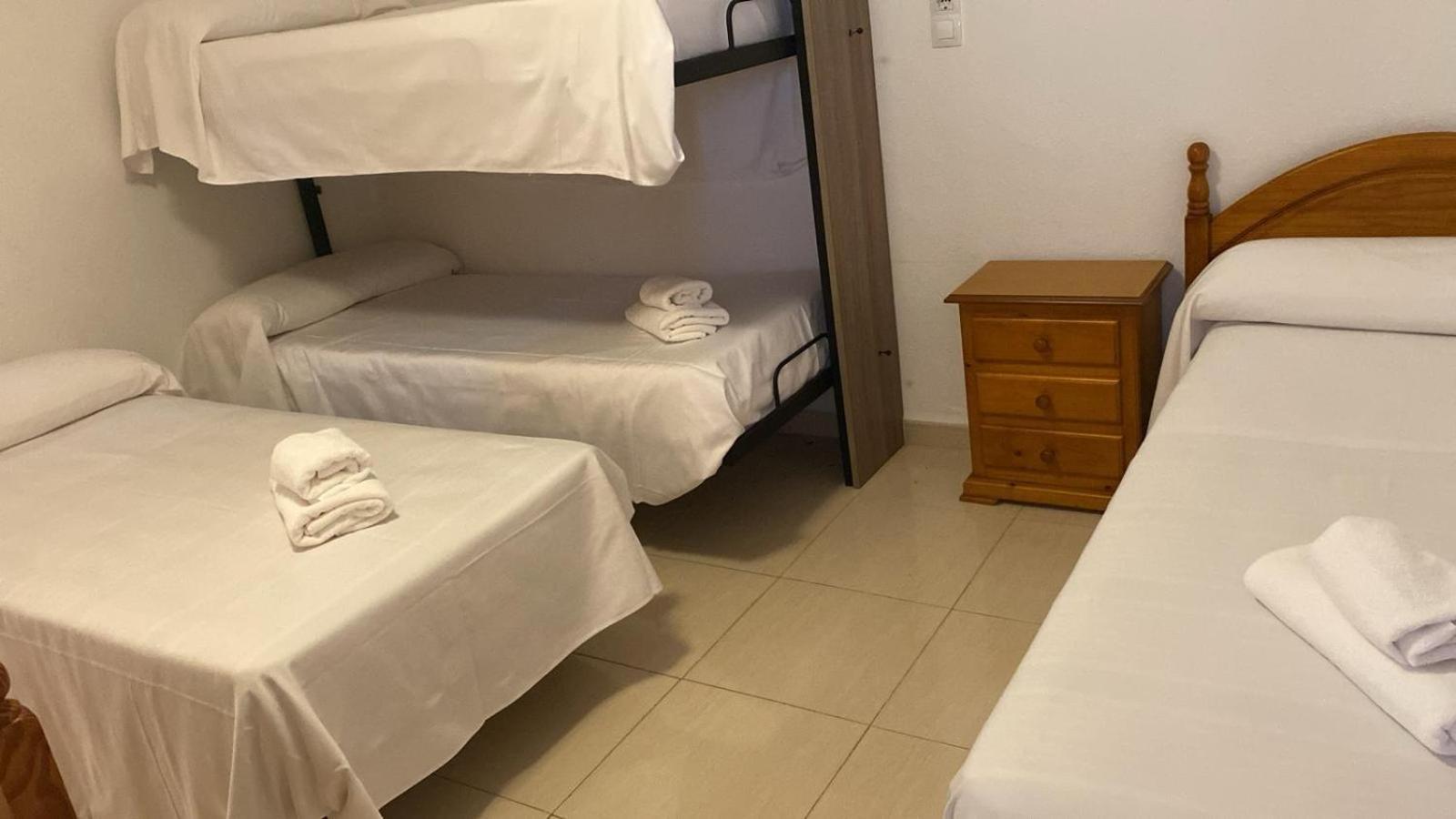 Hospedium Dlj Hostal Ben Nassar Arjona Bagian luar foto