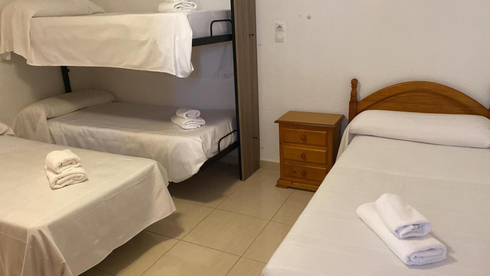 Hospedium Dlj Hostal Ben Nassar Arjona Bagian luar foto